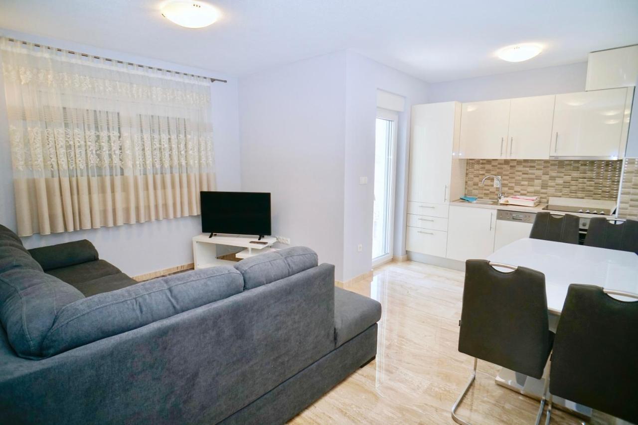 Trogir-Luxury Villa Sapphirus Seget Vranjica Dış mekan fotoğraf