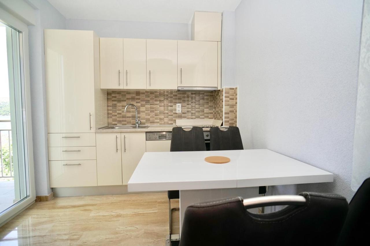Trogir-Luxury Villa Sapphirus Seget Vranjica Dış mekan fotoğraf