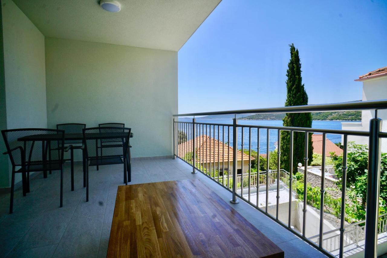 Trogir-Luxury Villa Sapphirus Seget Vranjica Dış mekan fotoğraf