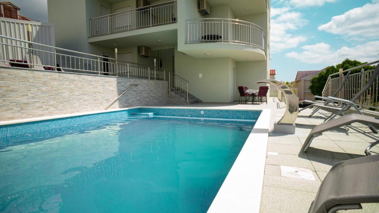 Trogir-Luxury Villa Sapphirus Seget Vranjica Dış mekan fotoğraf